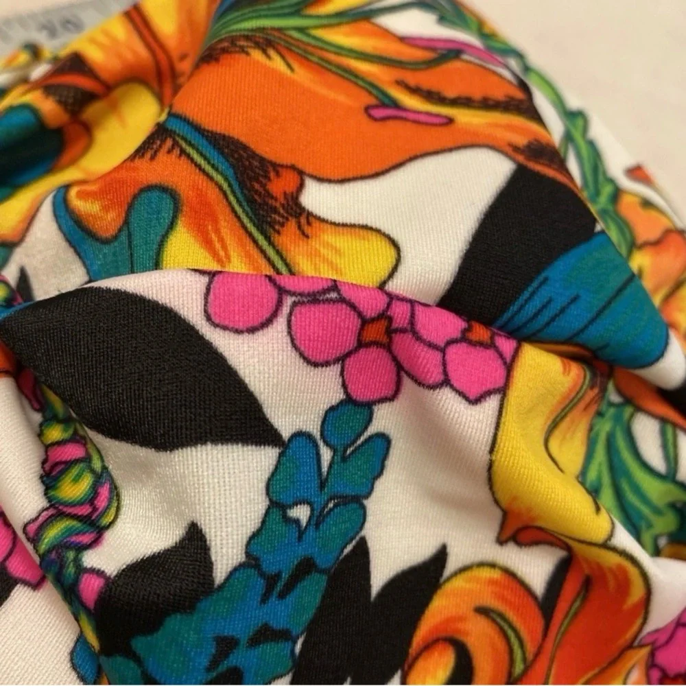 Victoria's Secret White Floral Twist Bandeau Bikini. Flawed See Photos